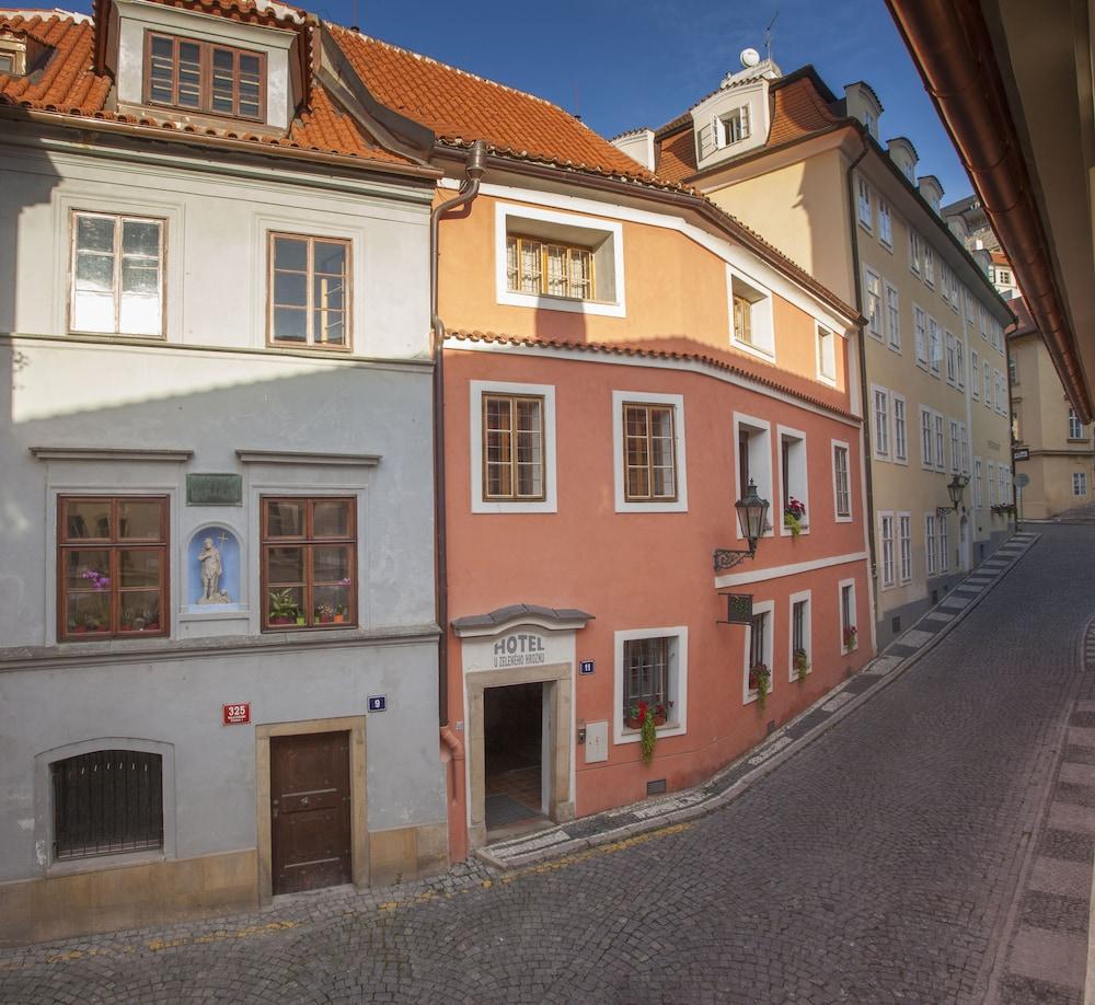 Hotel At The Green Grape Prag Eksteriør billede